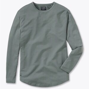 Cuts Long Sleeve Curve-Hem Tee